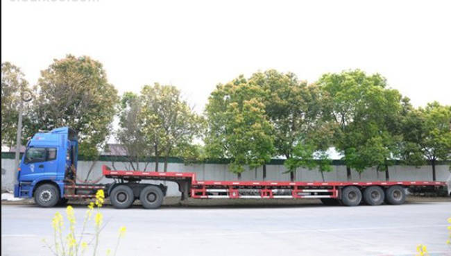 鋼結(jié)構(gòu)運(yùn)輸方案中的17.5米平板車